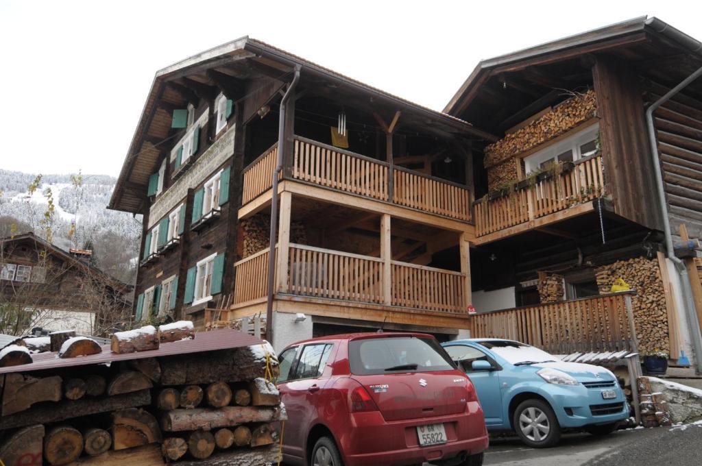 Bnb Hasatrog Jenaz Exterior photo
